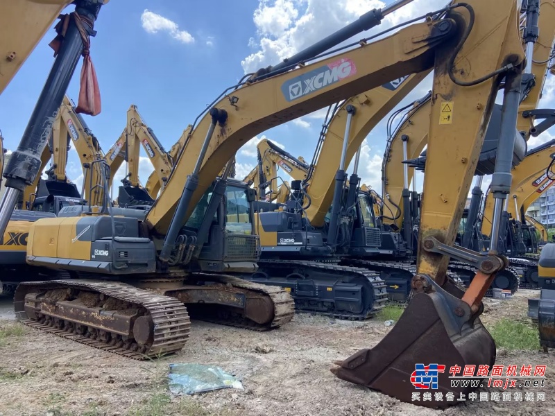 广州市出售转让二手不详小时2020年徐工XE270DK挖掘机