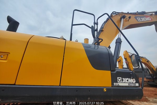 兰州市出售转让二手不详小时2021年徐工XE370D挖掘机