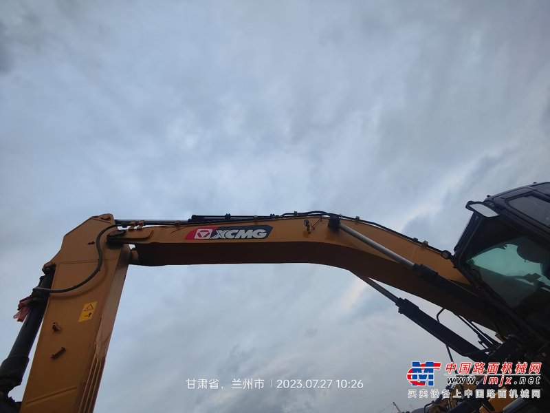兰州市出售转让二手不详小时2021年徐工XE370D挖掘机