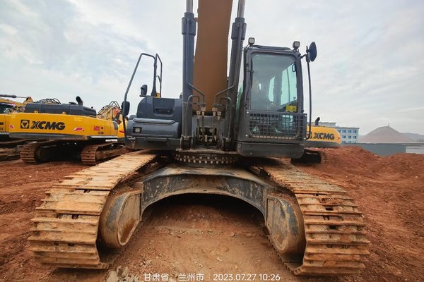 兰州市出售转让二手不详小时2021年徐工XE370D挖掘机