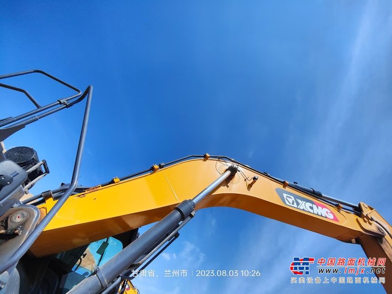 兰州市出售转让二手不详小时2021年徐工XE370D挖掘机