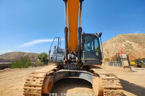 兰州市出售转让二手不详小时2021年徐工XE370D挖掘机