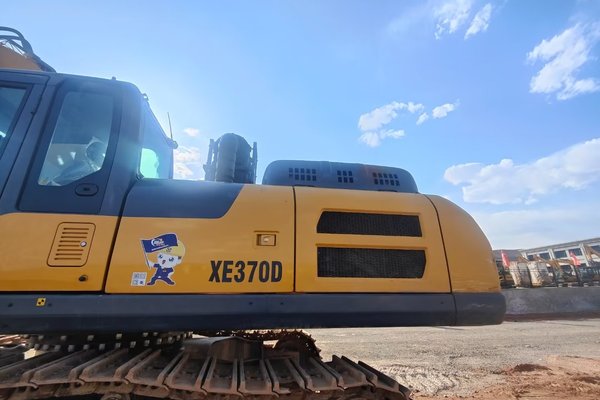 兰州市出售转让二手不详小时2021年徐工XE370D挖掘机