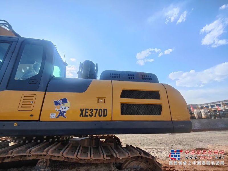 兰州市出售转让二手不详小时2021年徐工XE370D挖掘机