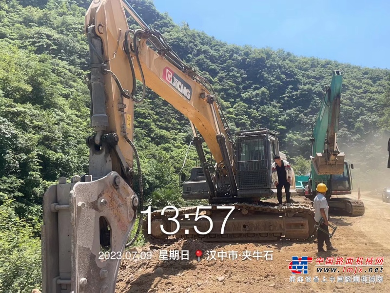 汉中市出售转让二手不详小时2019年徐工XE490DK挖掘机