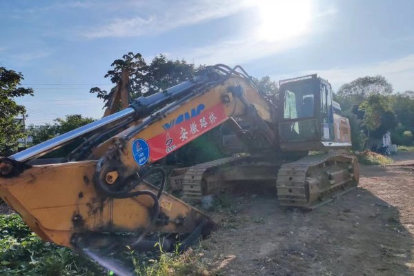 池州市出售转让二手不详小时2018年徐工XE490D挖掘机