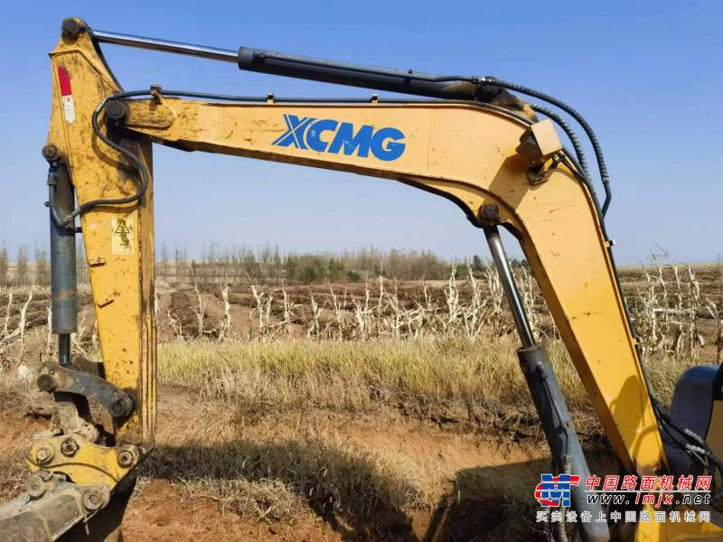 阜新市出售转让二手不详小时2017年徐工XE55D挖掘机