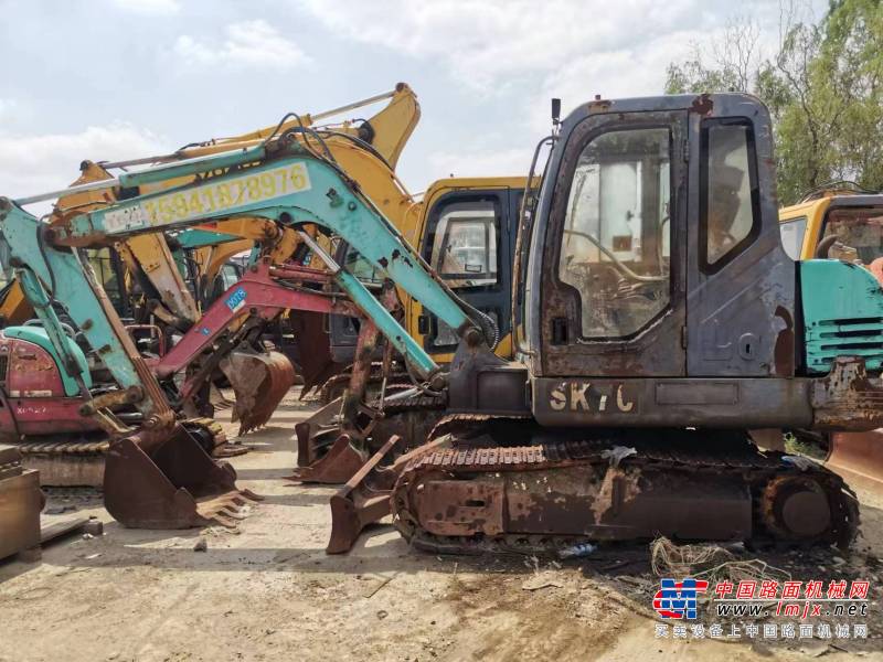 沈阳市出售转让二手不详小时2010年神钢SK60挖掘机