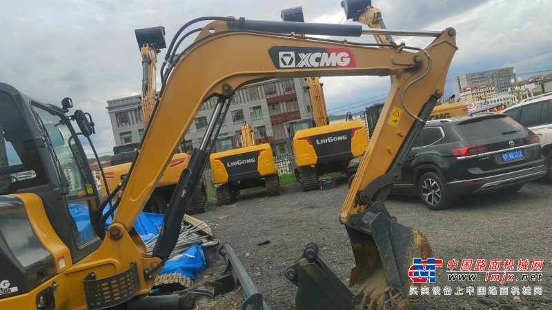 兰州市出售转让二手不详小时2022年徐工XE60DA挖掘机