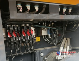 长春市出售转让二手不详小时2021年徐工RP1253T沥青摊铺机