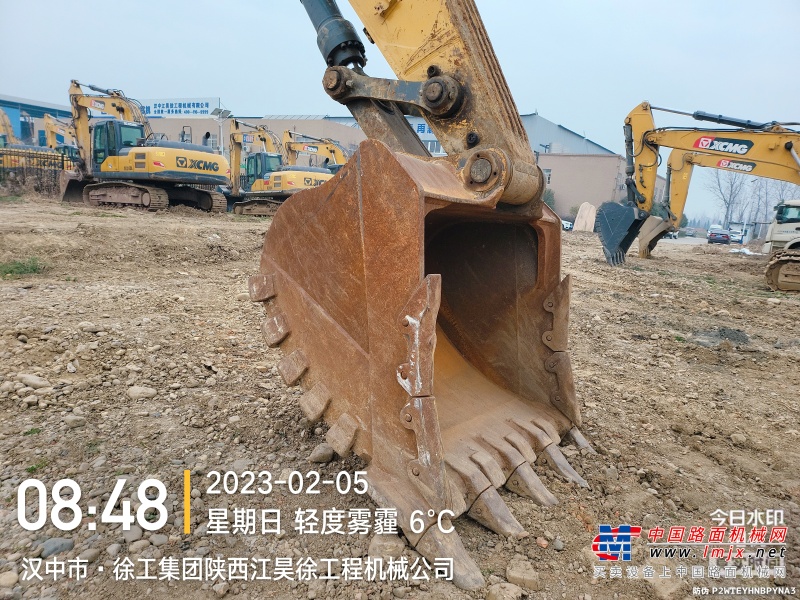 汉中市出售转让二手不详小时2020年徐工XE490DK挖掘机