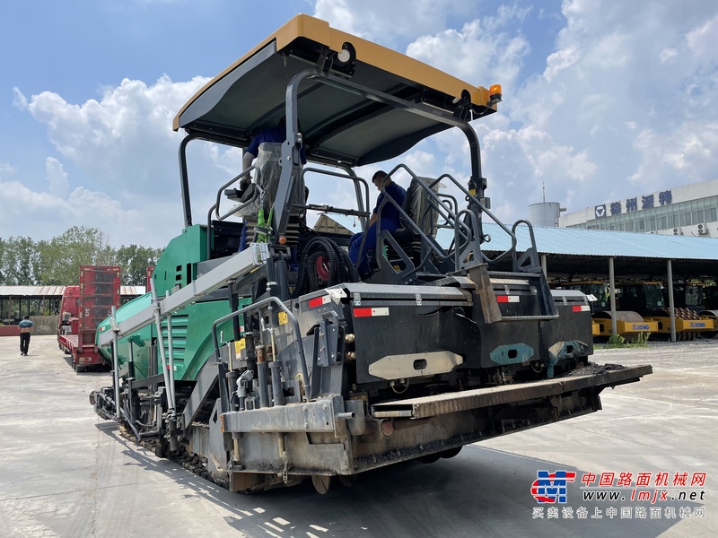 郑州市出售转让二手不详小时2022年徐工RP903沥青摊铺机