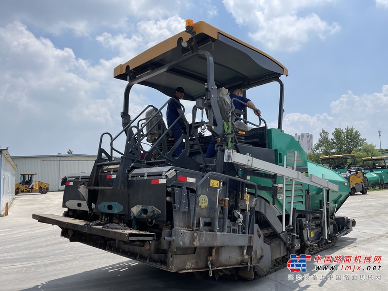 郑州市出售转让二手不详小时2022年徐工RP903沥青摊铺机