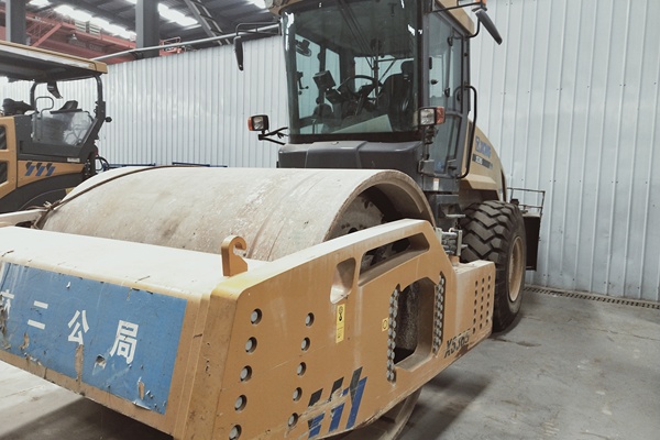 出售转让二手不详小时2019年徐工XS335单钢轮压路机