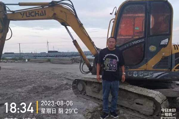 南通市出售转让二手不详小时2010年玉柴YC60-8挖掘机