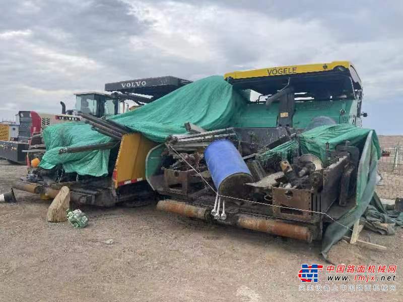 塔城地区出售转让二手不详小时2019年徐工RP953T沥青摊铺机