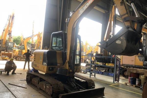 南宁市出售转让二手不详小时2020年徐工XE60DA挖掘机