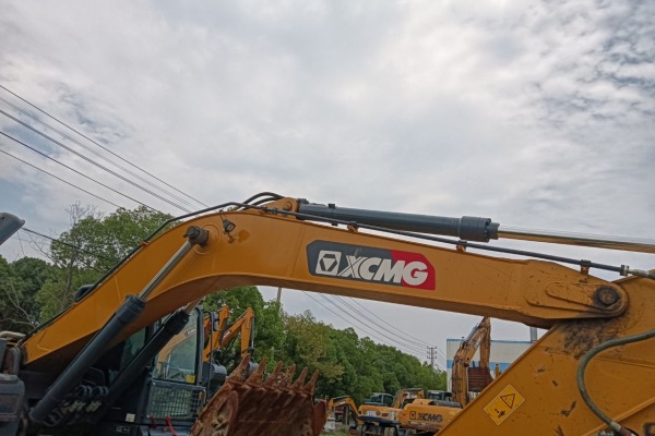 南京市出售转让二手不详小时2021年徐工XE245DK挖掘机