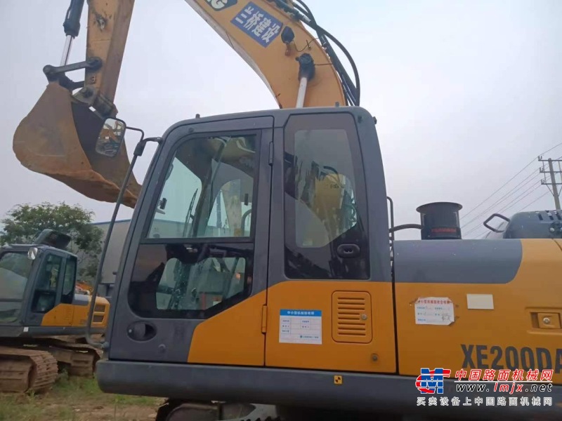 南京市出售转让二手不详小时2021年徐工XE205DA挖掘机
