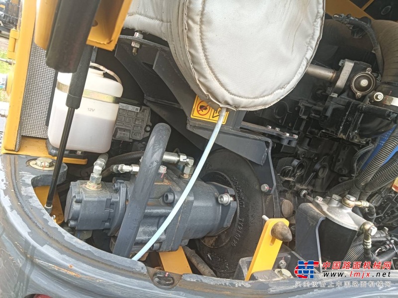 南京市出售转让二手不详小时2021年徐工XE60WD轮式挖掘机