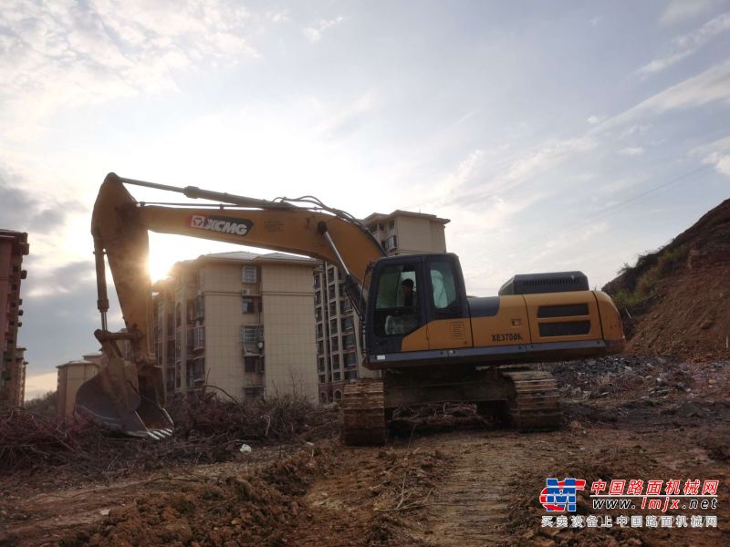 九江市出售转让二手不详小时2020年徐工XE335DK挖掘机