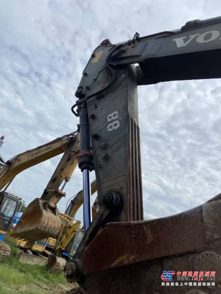 鞍山市出售转让二手不详小时2013年沃尔沃EC460挖掘机