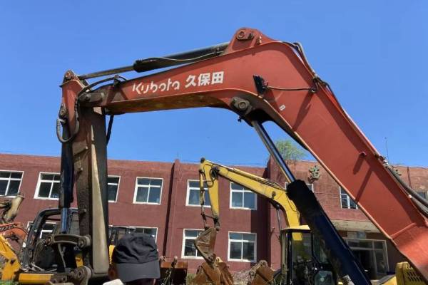 鞍山市出售转让二手不详小时2011年久保田KX-183挖掘机