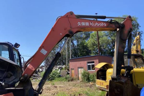 鞍山市出售转让二手不详小时2011年久保田KX-183挖掘机