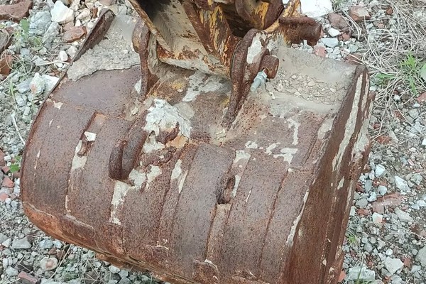 石家庄市出售转让二手不详小时2000年现代R55-7挖掘机