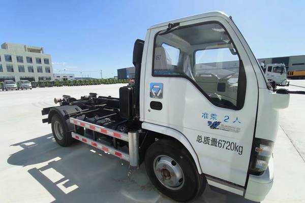 阜新市出售转让二手不详小时2017年徐工XZJ5070ZXXQ5垃圾车