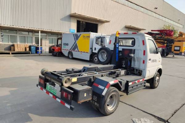 徐州市出售转让二手不详小时2022年徐工XZJ5030ZXXBBEV垃圾车