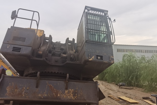 徐州市出售转让二手不详小时2015年徐工XE1300C挖掘机