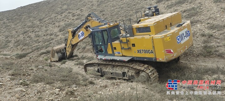 徐州市出售转让二手不详小时2020年徐工XE700DA挖掘机