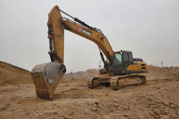 兰州市出售转让二手不详小时2020年徐工XE370D挖掘机