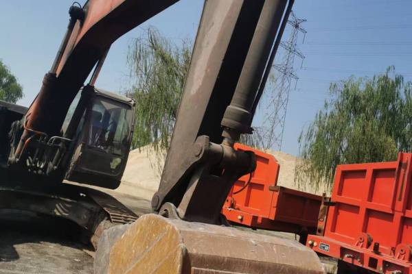 苏州市出售转让二手不详小时2015年日立EX300-5挖掘机