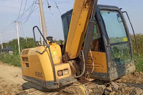 常州市出售转让二手不详小时2015年徐工XE75C挖掘机