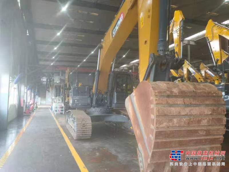 徐州市出售转让二手不详小时2021年徐工XE310DA挖掘机