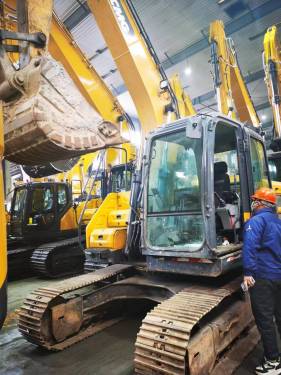 徐州市出售转让二手不详小时2020年徐工XE135GA挖掘机