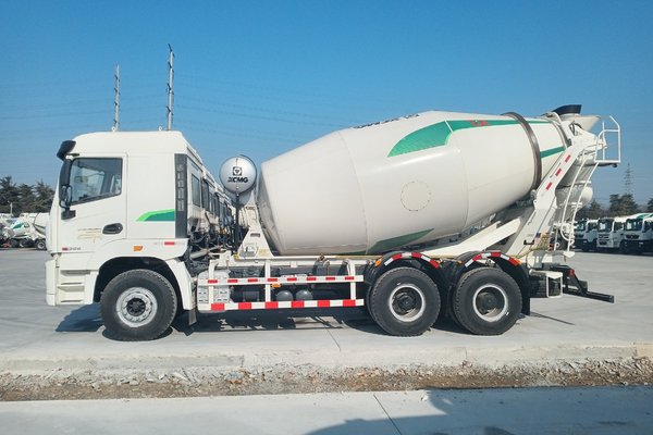 南京市出售转让二手不详小时2023年徐工NXG5250GJBK5搅拌运输车