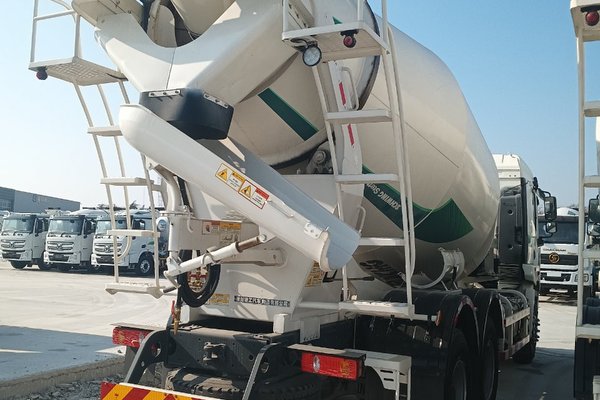 南京市出售转让二手不详小时2023年徐工NXG5250GJBK5搅拌运输车