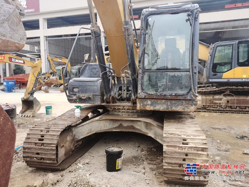 福州市出售转让二手不详小时2021年徐工XE200DA挖掘机