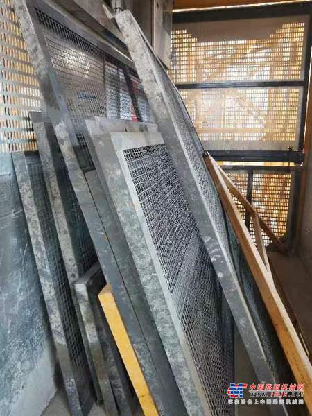 洛阳市出售转让二手不详小时2022年徐工SC200/200KS1塔式起重机