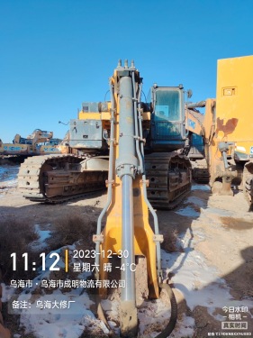 乌海市出售转让二手不详小时2017年徐工XE700D挖掘机