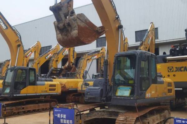 南宁市出售转让二手不详小时2022年徐工XE200DA挖掘机