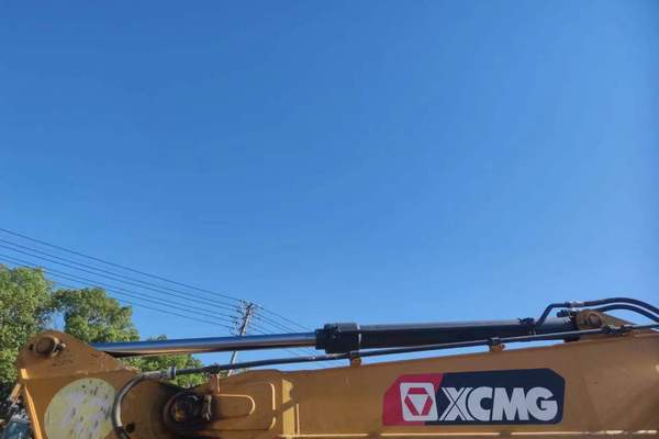 南京市出售转让二手不详小时2021年徐工XE245DK挖掘机