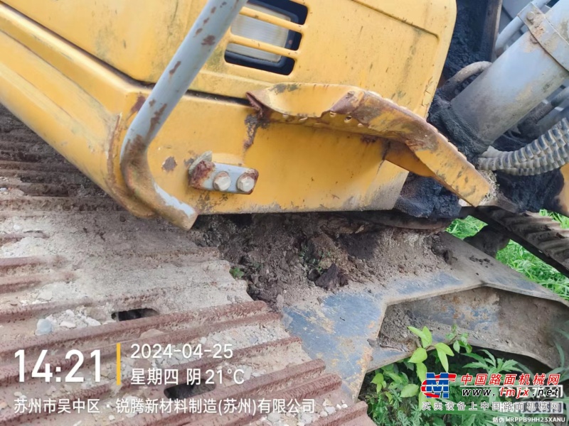 苏州市出售转让二手不详小时2011年徐工XE230C挖掘机