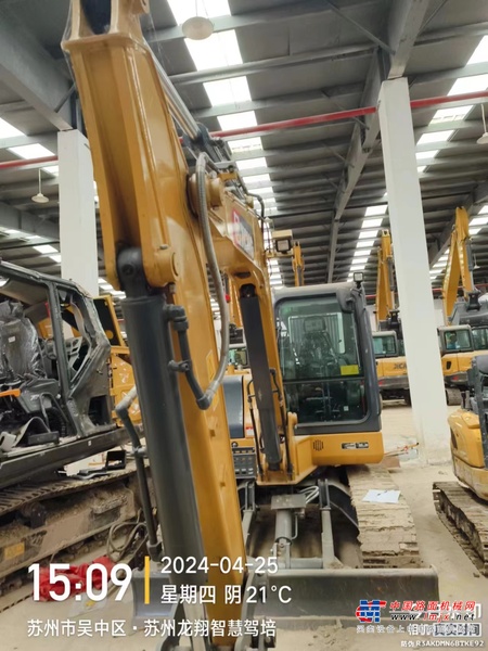 苏州市出售转让二手不详小时2022年徐工XE60DA挖掘机
