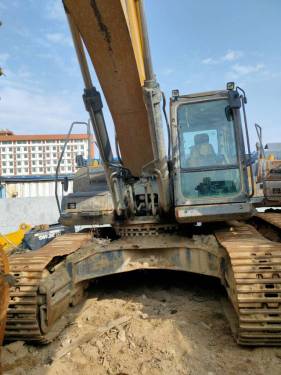 青岛市出售转让二手不详小时2020年徐工XE370DK挖掘机