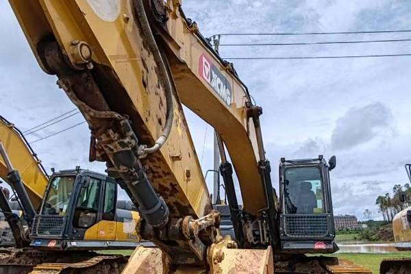 钦州市出售转让二手不详小时2021年徐工XE400DK挖掘机
