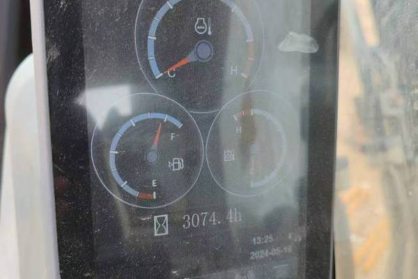 钦州市出售转让二手不详小时2021年徐工XE400DK挖掘机